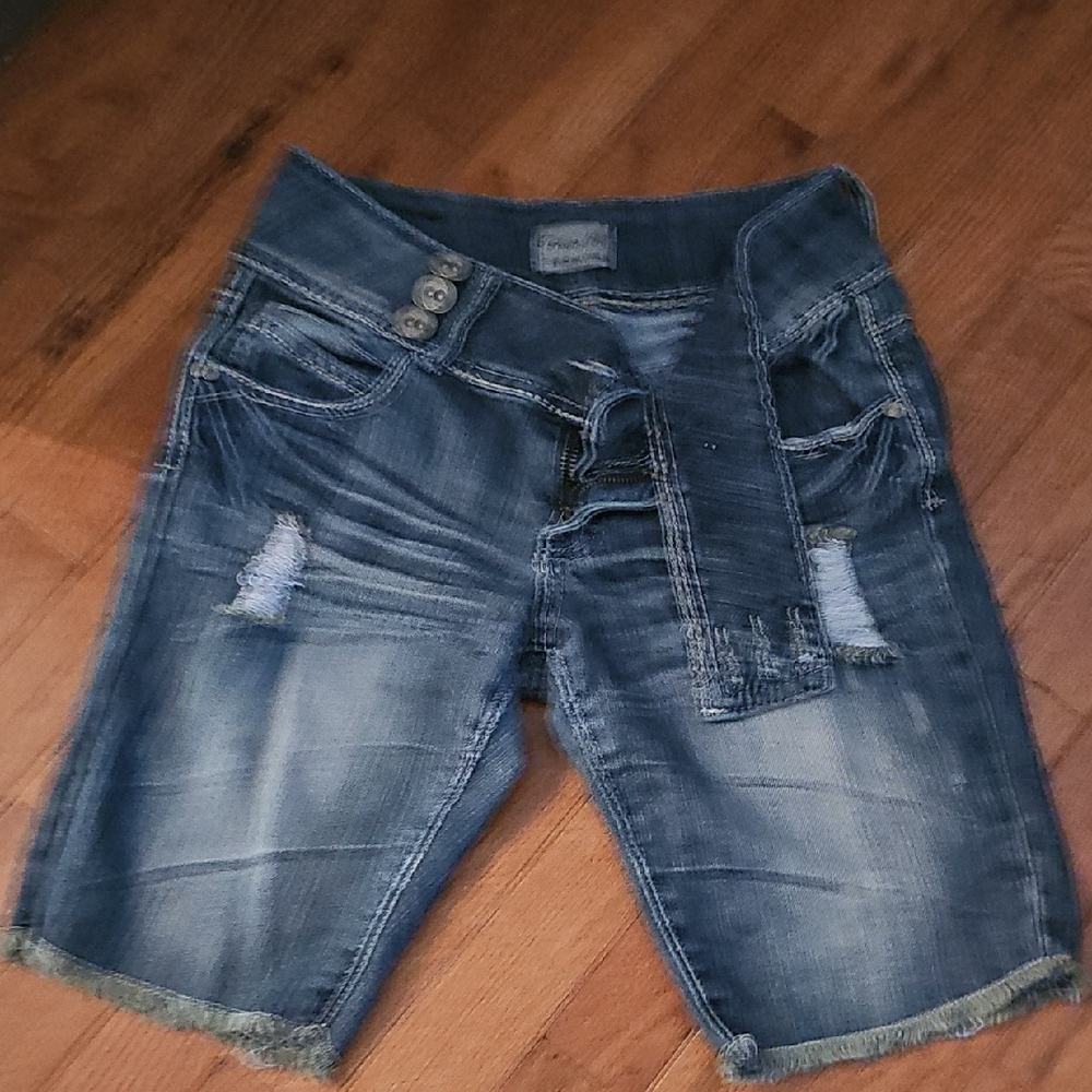 Womens Shorts Longer Length  Size 9